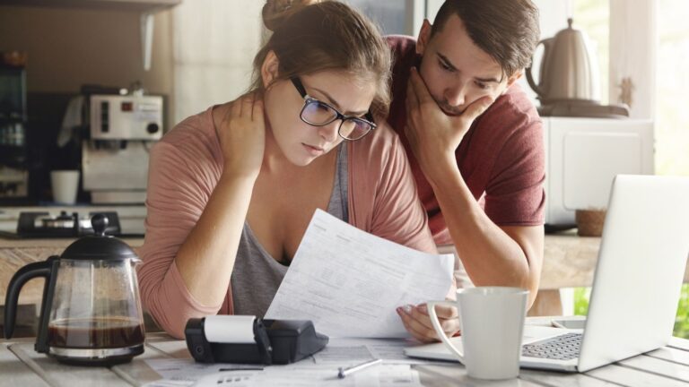 What is Debt Trap and 6 Ways to Avoid a Debt Trap - Updated 2021