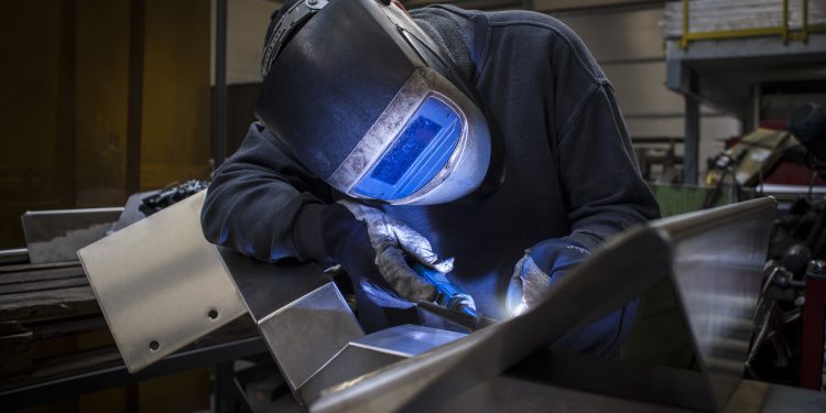 Sheet Metal Fabrication for Aerospace Industry: Meeting the Challenges of Tomorrow 1 Metal Fabrication