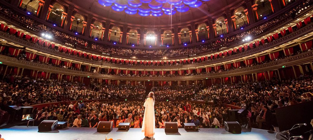 Gurudev - Royal Albert Hall (1)
