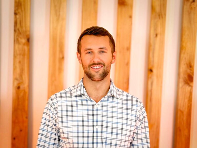 Oren Samuelson Frontline Insights with Oren Fanok of Pegasus Ticketing - ValiantCEO